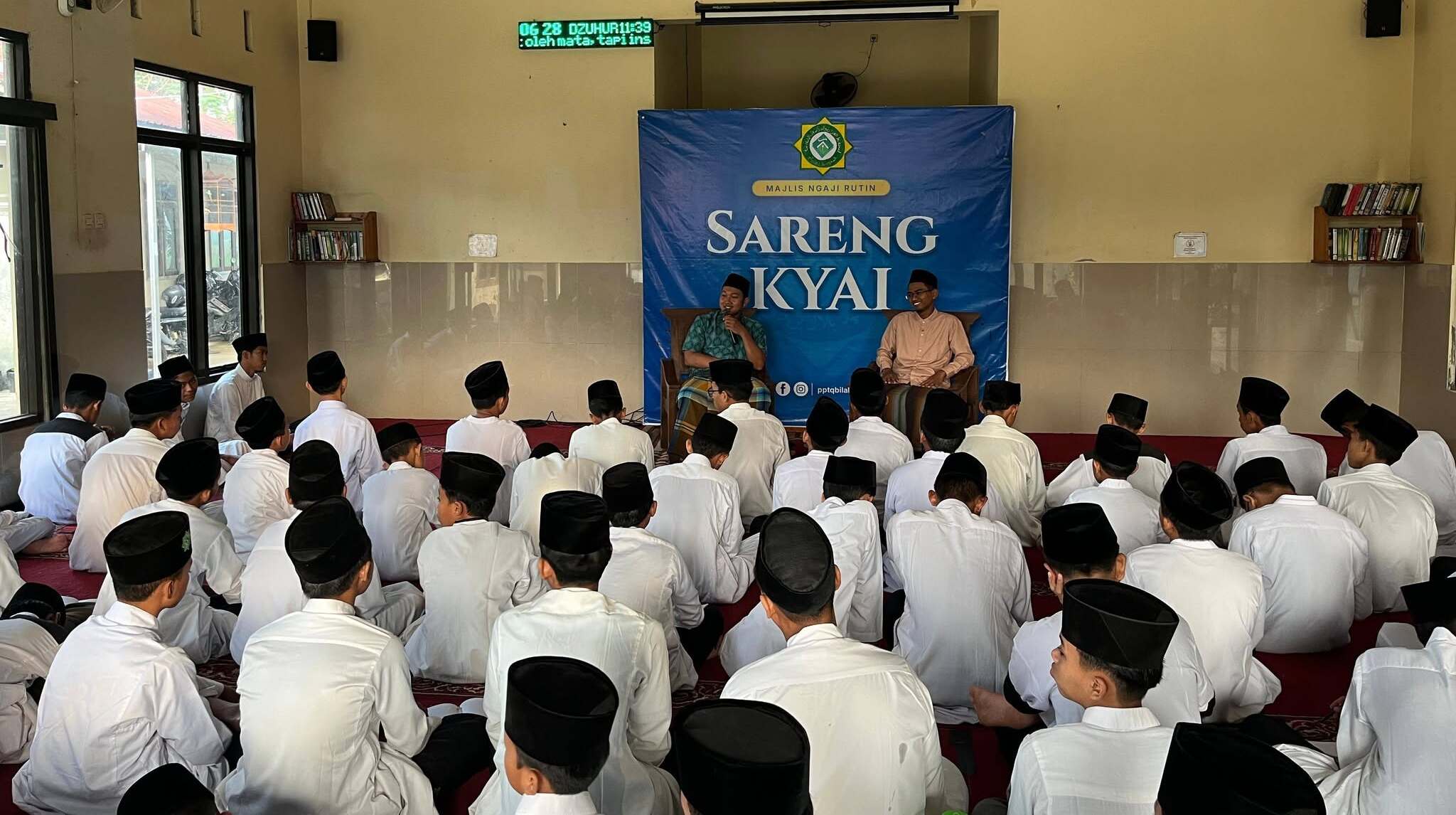 Ngaji Sareng Kyai: Ikhtiar Menumbuhkan Adab dan Menambah Ilmu Santri
